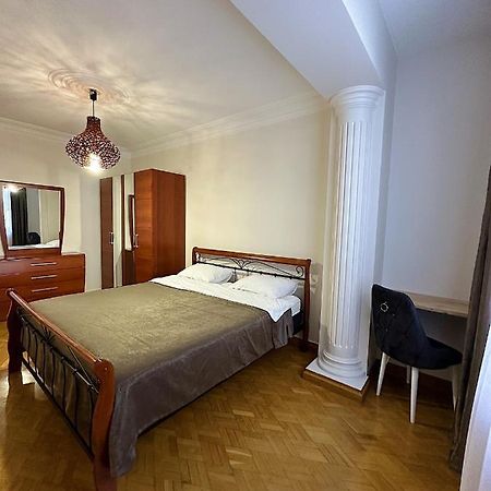 Apartment Батуми Екстериор снимка