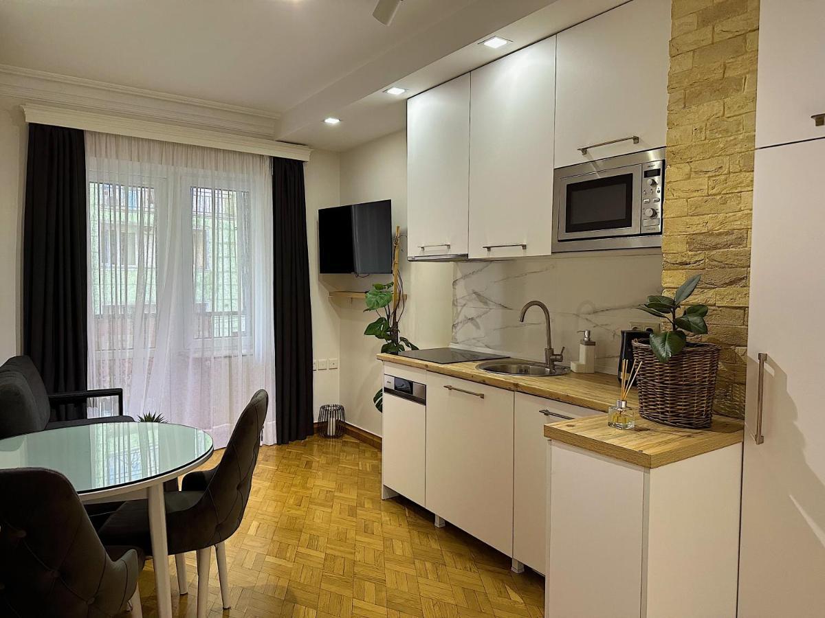 Apartment Батуми Екстериор снимка